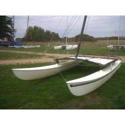 Catamaran Hobie Cat 16 standard rigging