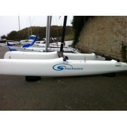 Catamaran Occasion - Shockwave Loday White de 2011 - Pièces occasion Catamaran de sport